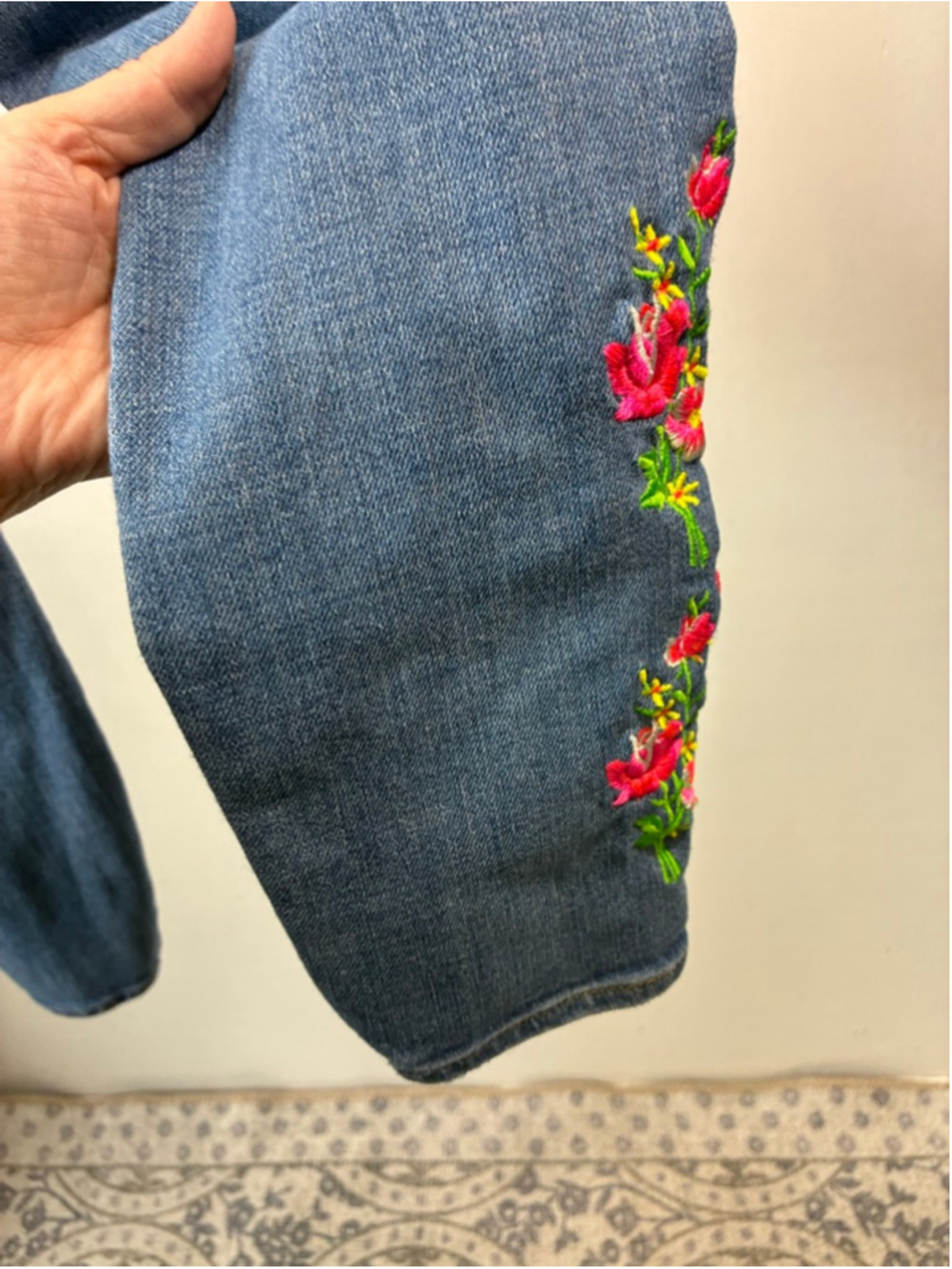 7 For All Mankind High Waist Ankle Skinny Jeans in Blue Embroidered Size 25 - Picture 6 of 9